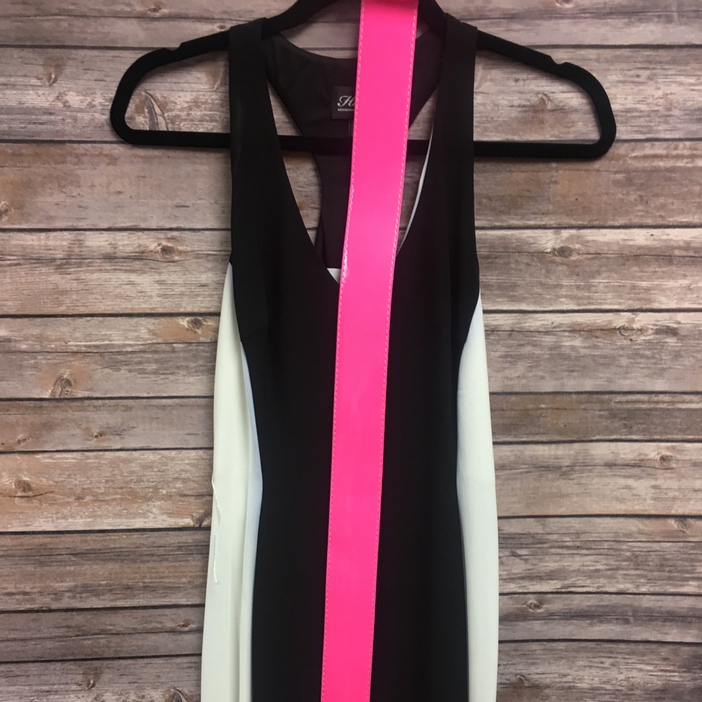 BRAND NEW Adrianna Papell size 2
